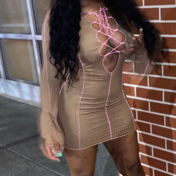 Brown and pink dress - Picture 2 of 2